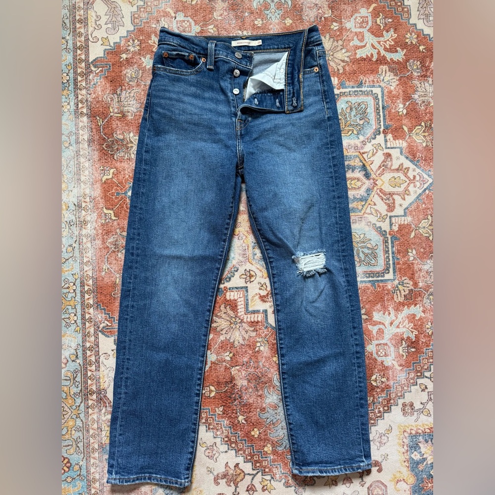 Levi’s Wedgie Straight Dark Wash Jeans